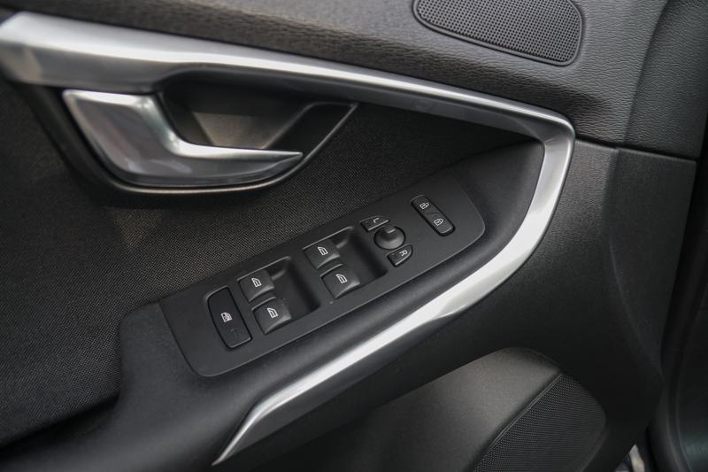 Volvo - V40 - pic15