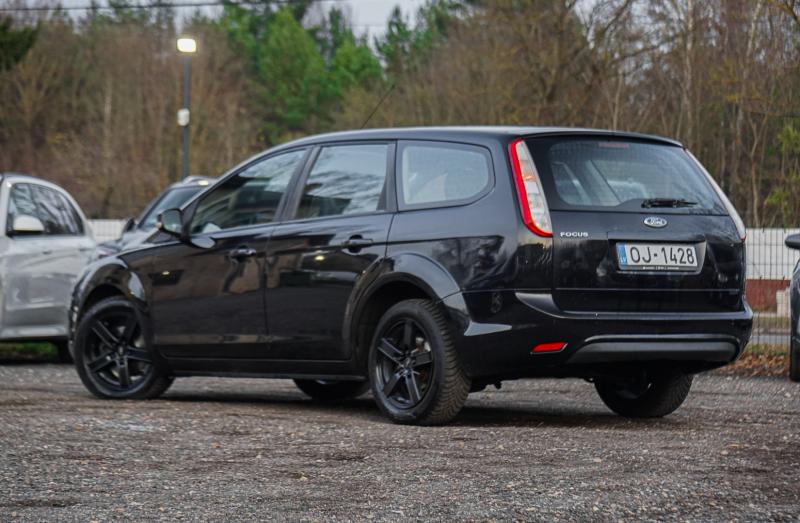 Ford - Focus - pic3
