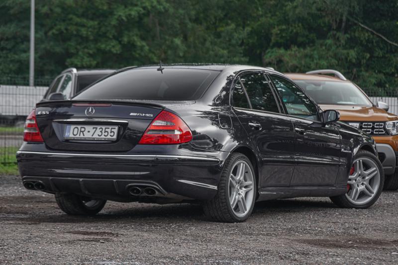 Mercedes - E55 AMG - pic4