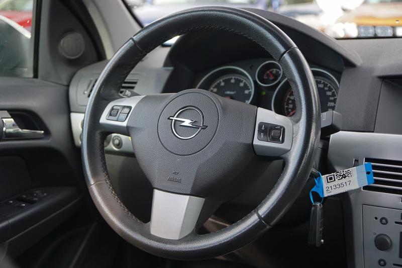 Opel - Astra - pic11
