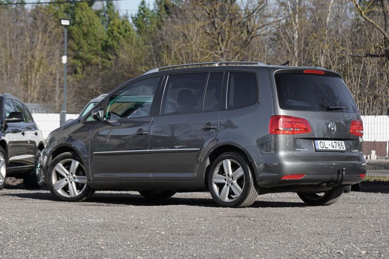 Volkswagen - Touran - pic3