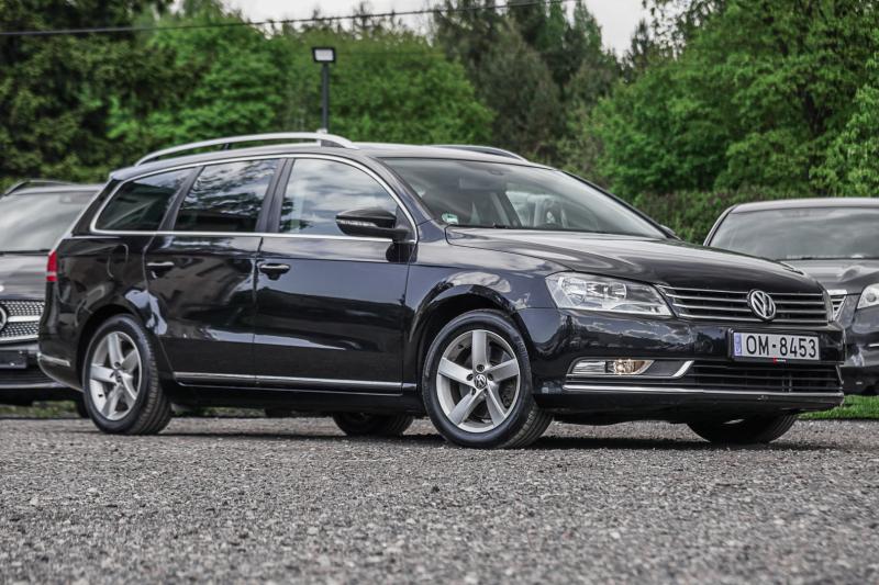 Volkswagen - Passat (B7) - pic2