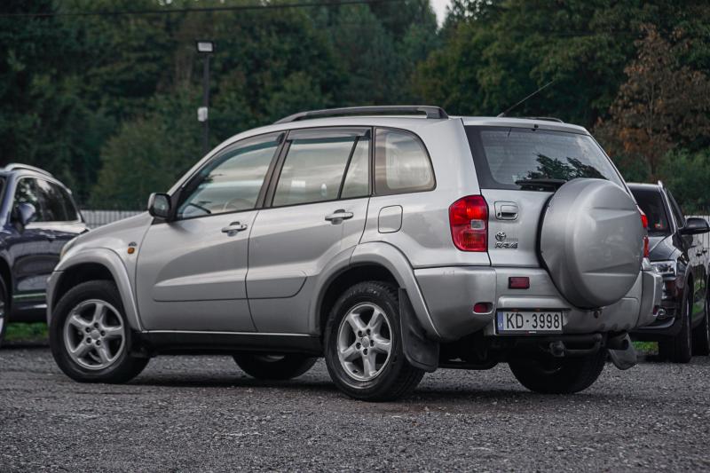 Toyota - RAV 4 - pic3