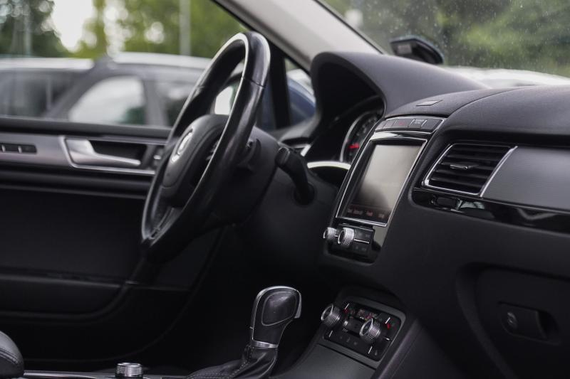 Volkswagen - Touareg - pic8