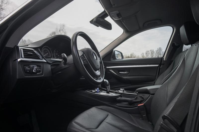 BMW - 318 - pic10