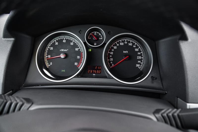 Opel - Astra - pic13