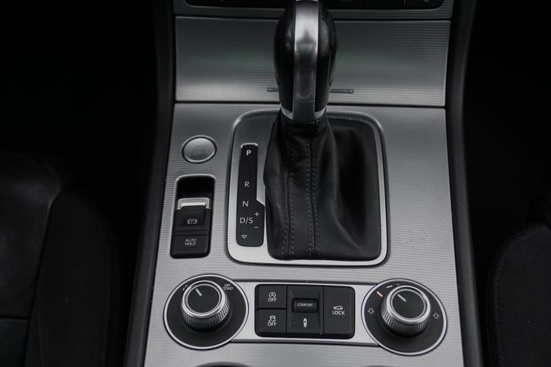 Volkswagen - Touareg - pic21
