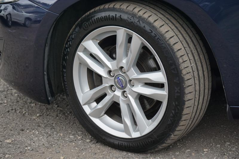 Volvo - V60 - pic25