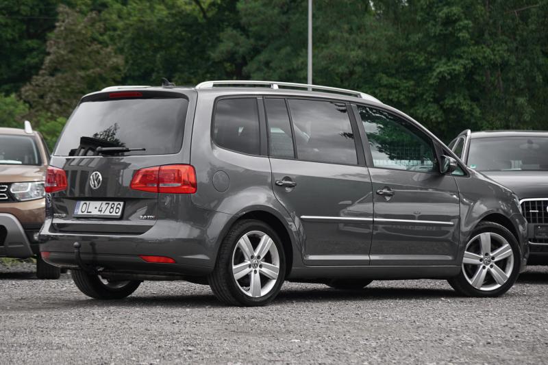 Volkswagen - Touran - pic4