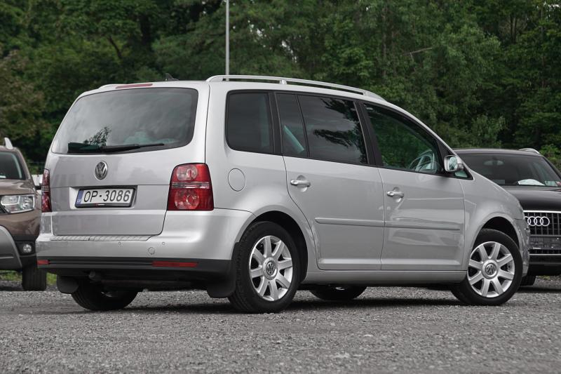 Volkswagen - Touran - pic4
