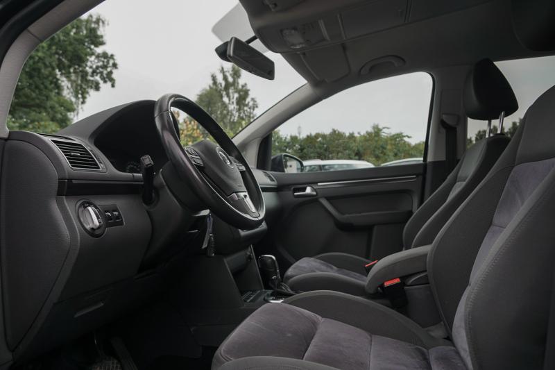 Volkswagen - Touran - pic9