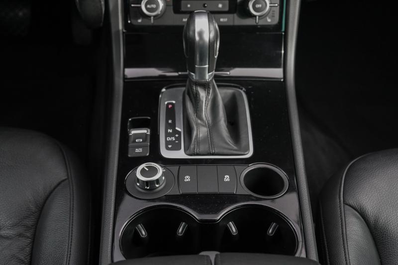 Volkswagen - Touareg - pic15