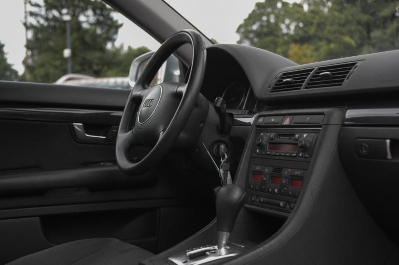 Audi - A4 - pic6
