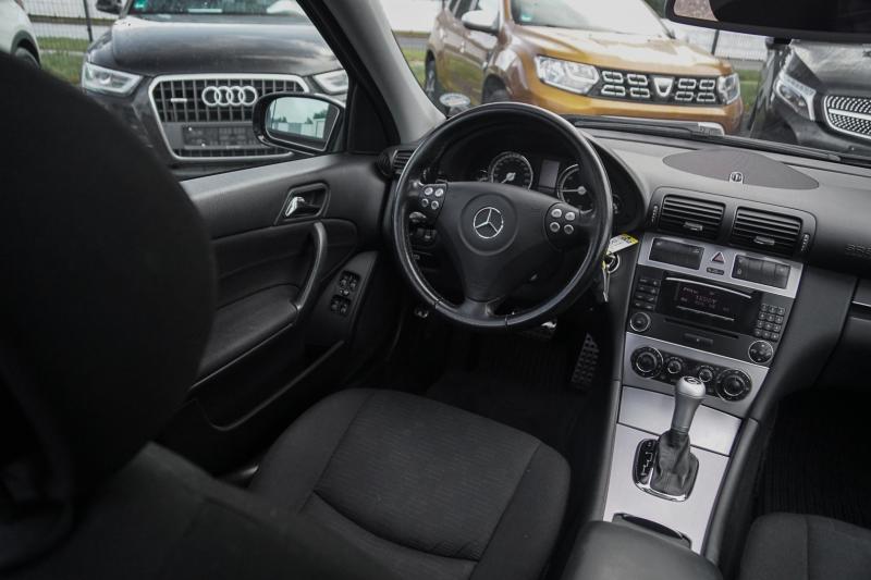 Mercedes - C180 - pic9