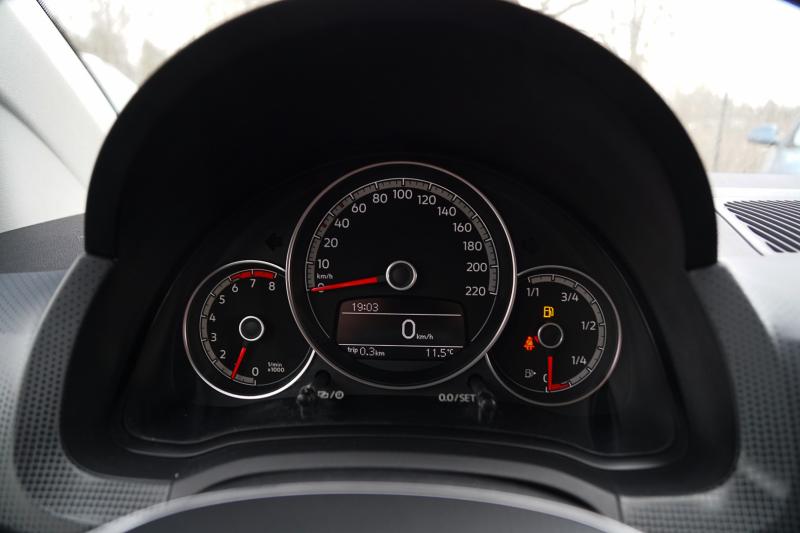 Volkswagen - Up! - pic10