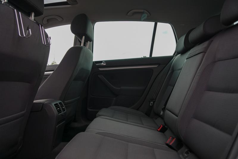 Volkswagen - Golf 5 - pic12