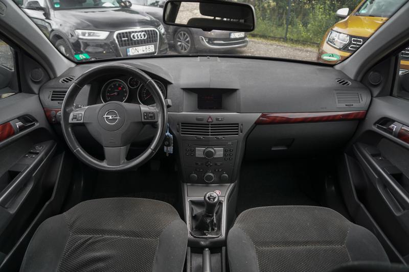 Opel - Astra - pic8