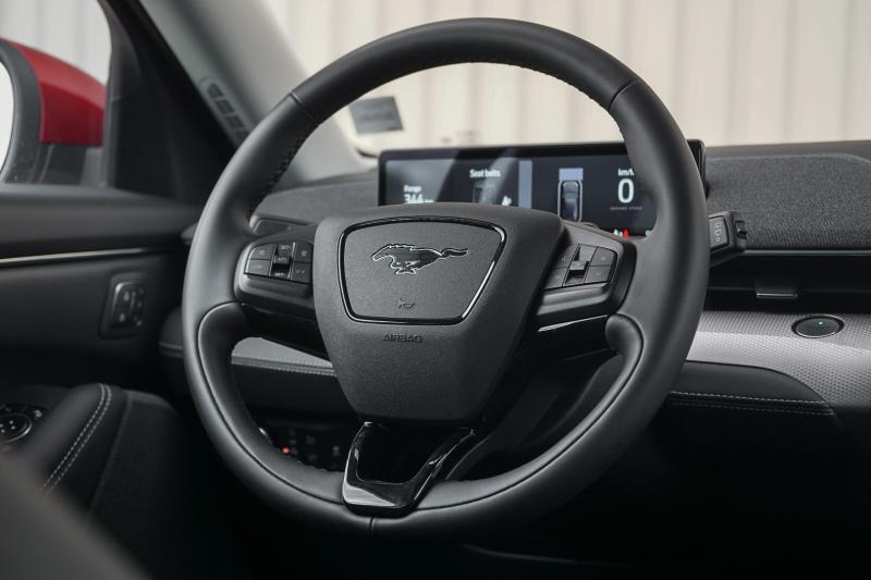 Ford - Mustang - pic4