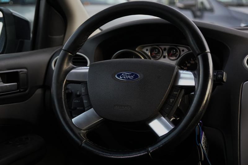 Ford - Focus - pic7