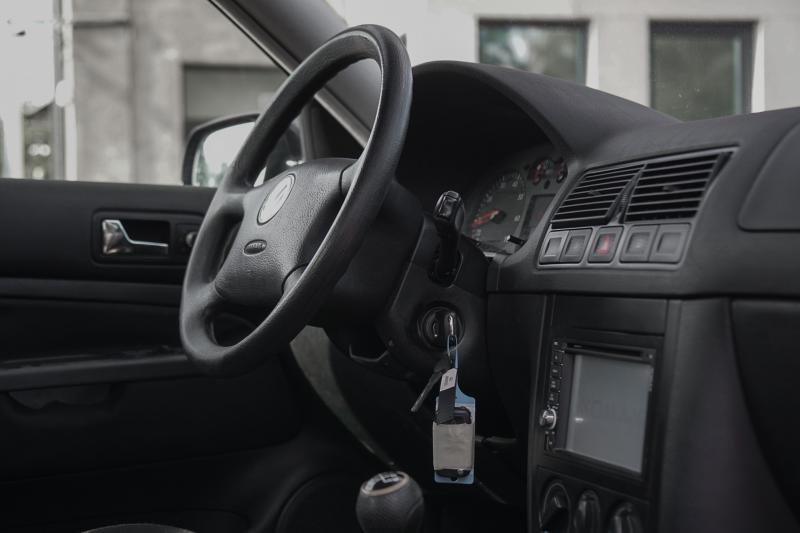 Volkswagen - Golf 4 - pic7