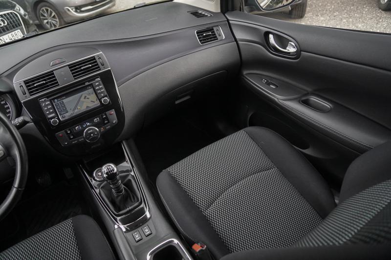 Nissan - Pulsar - pic9