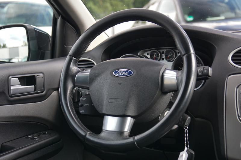 Ford - Focus - pic9
