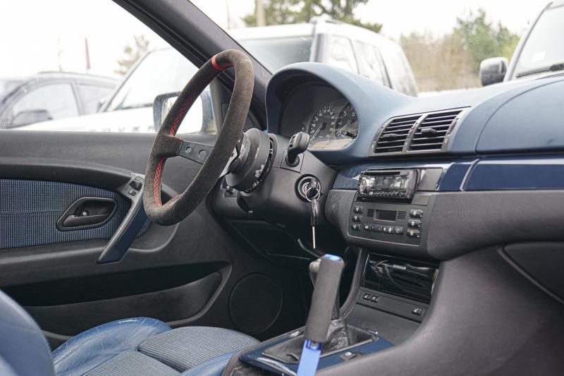 BMW - 325 - pic6