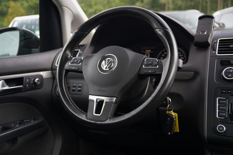Volkswagen - Touran - pic13