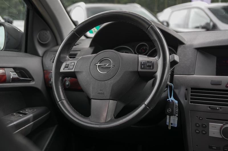 Opel - Astra - pic10