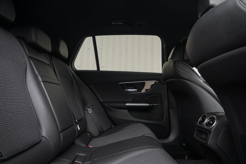 Mercedes - C200 - pic25
