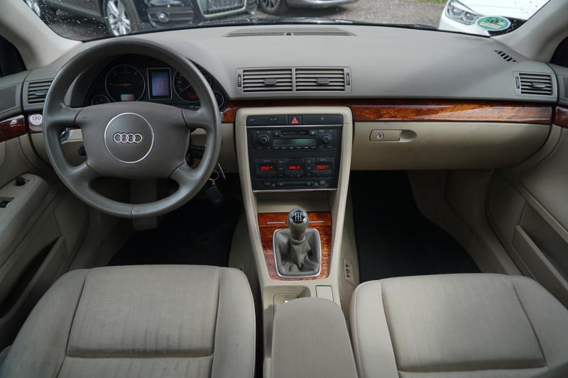 Audi - A4 - pic10