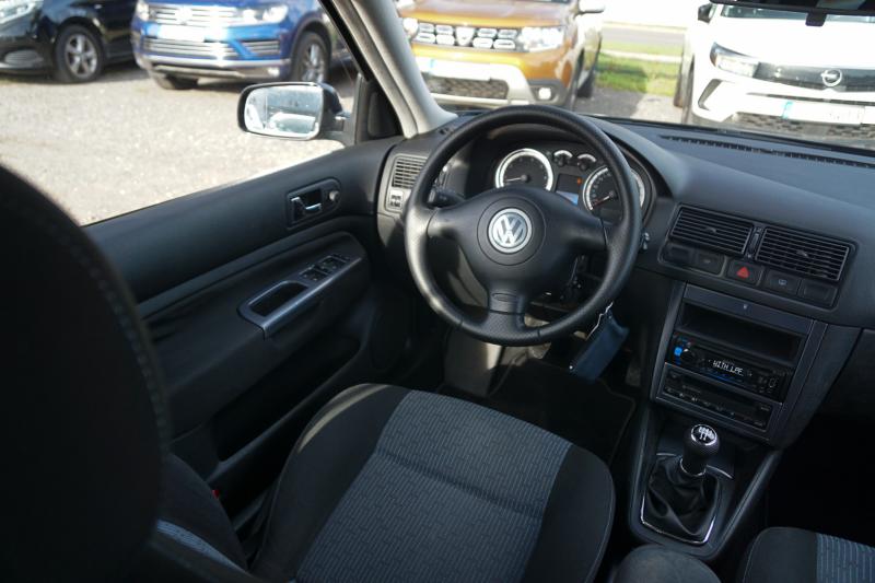 Volkswagen - Golf 4 - pic9
