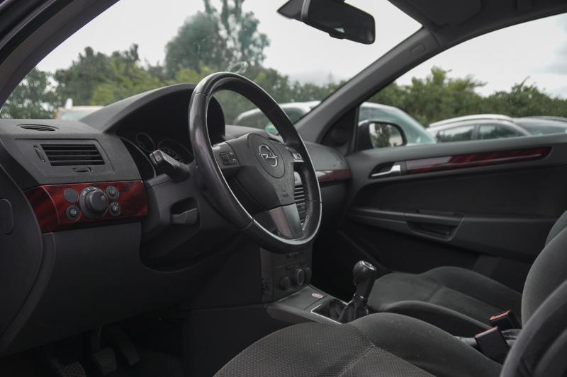 Opel - Astra - pic13