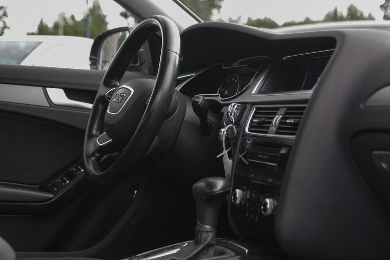 Audi - A4 - pic9