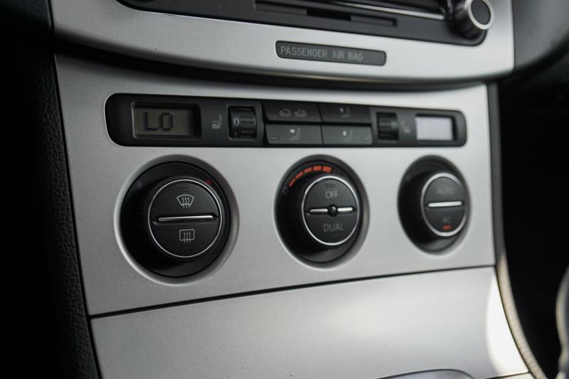 Volkswagen - Passat (B6) - pic13