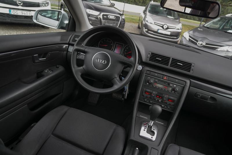 Audi - A4 - pic7