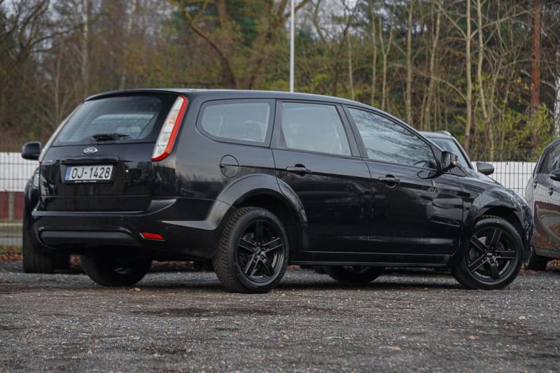 Ford - Focus - pic4