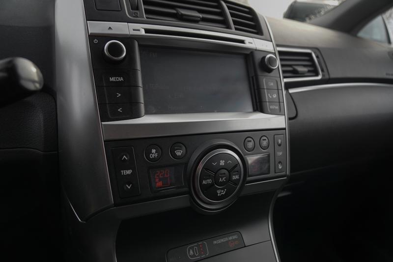 Toyota - Verso - pic13