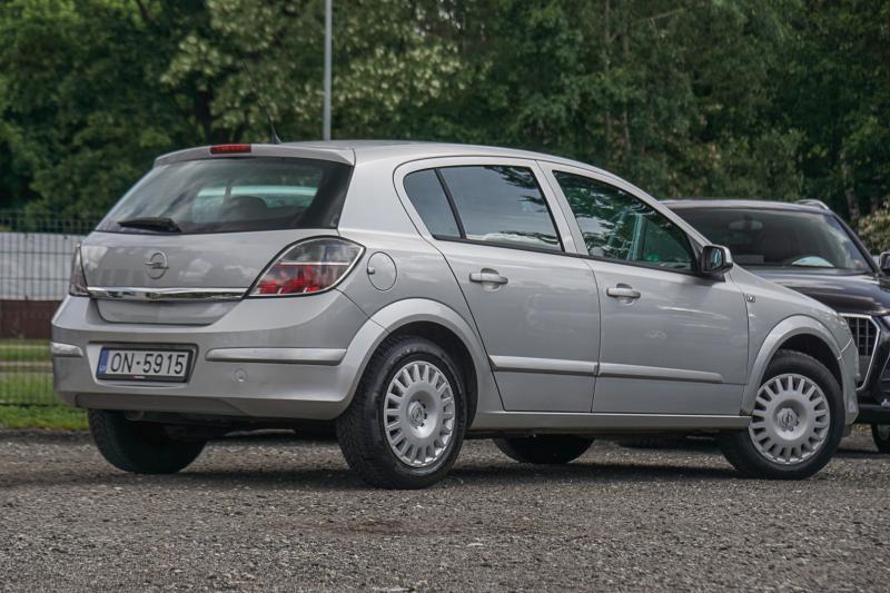 Opel - Astra - pic4