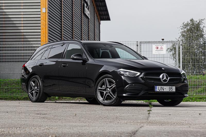 Mercedes - C200 - pic2