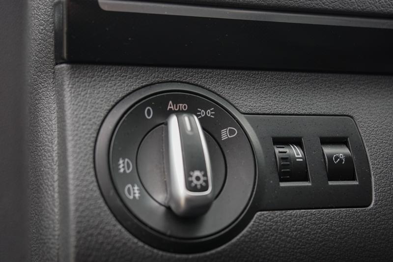 Volkswagen - Touran - pic16