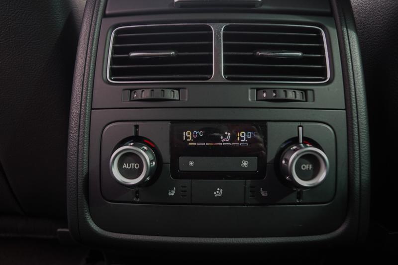Volkswagen - Touareg - pic20