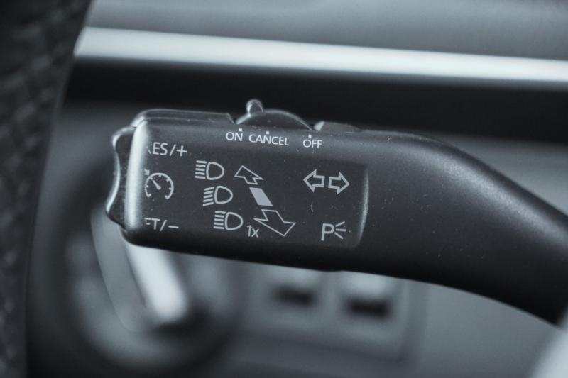 Volkswagen - Touran - pic14