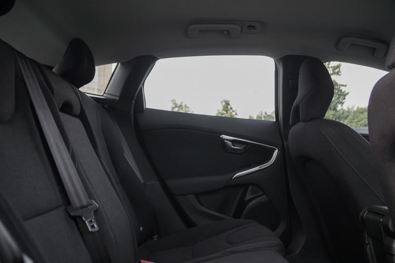 Volvo - V40 - pic16