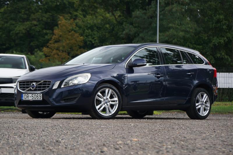 Volvo - V60 - pic1