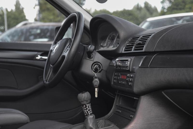 BMW - 320 - pic6