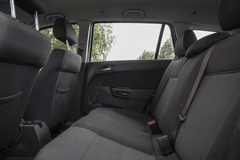 Opel - Astra - pic16