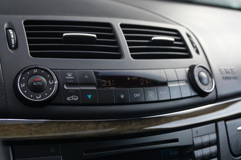 Mercedes - E55 AMG - pic15