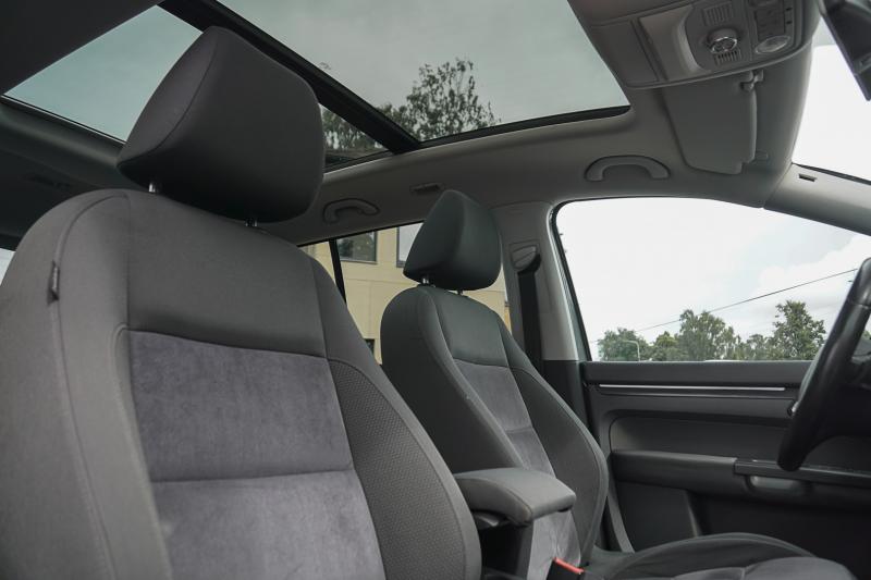 Volkswagen - Touran - pic8
