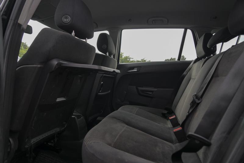 Opel - Astra - pic16